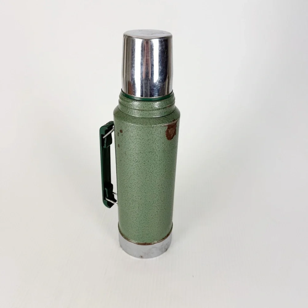 Vintage Aladdin Stanley Thermos Green Metal Vacuum Bottle No 100 Cup 32oz - Picture 2 of 6